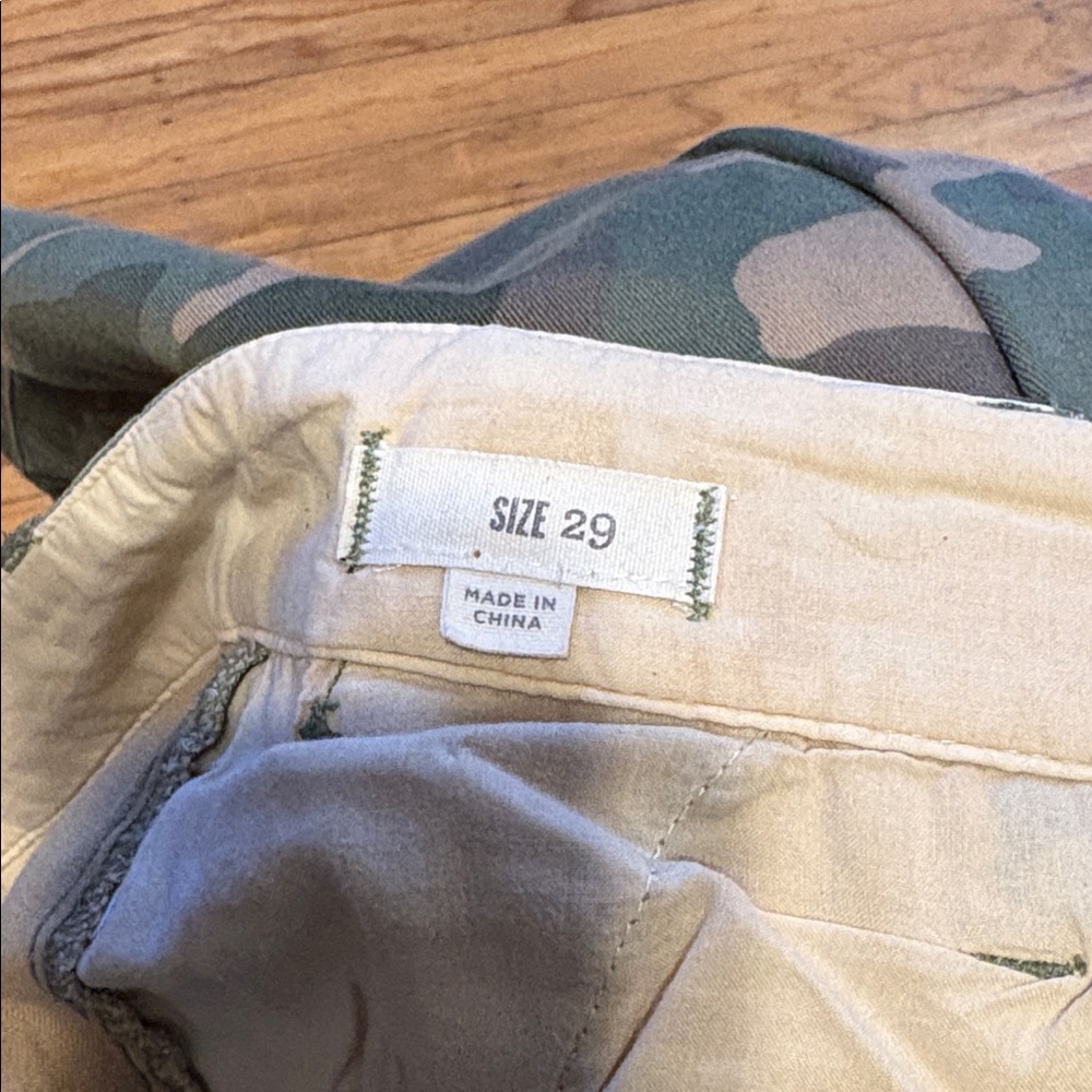 Madewell Rivington Ankle Camouflage Pants - Picture 4 of 6